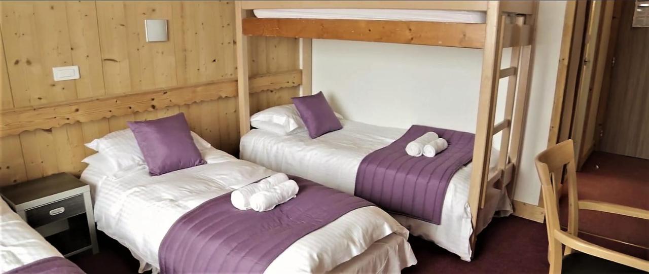 Hôtel La Belle Aurore Alpe dʼHuez Extérieur photo